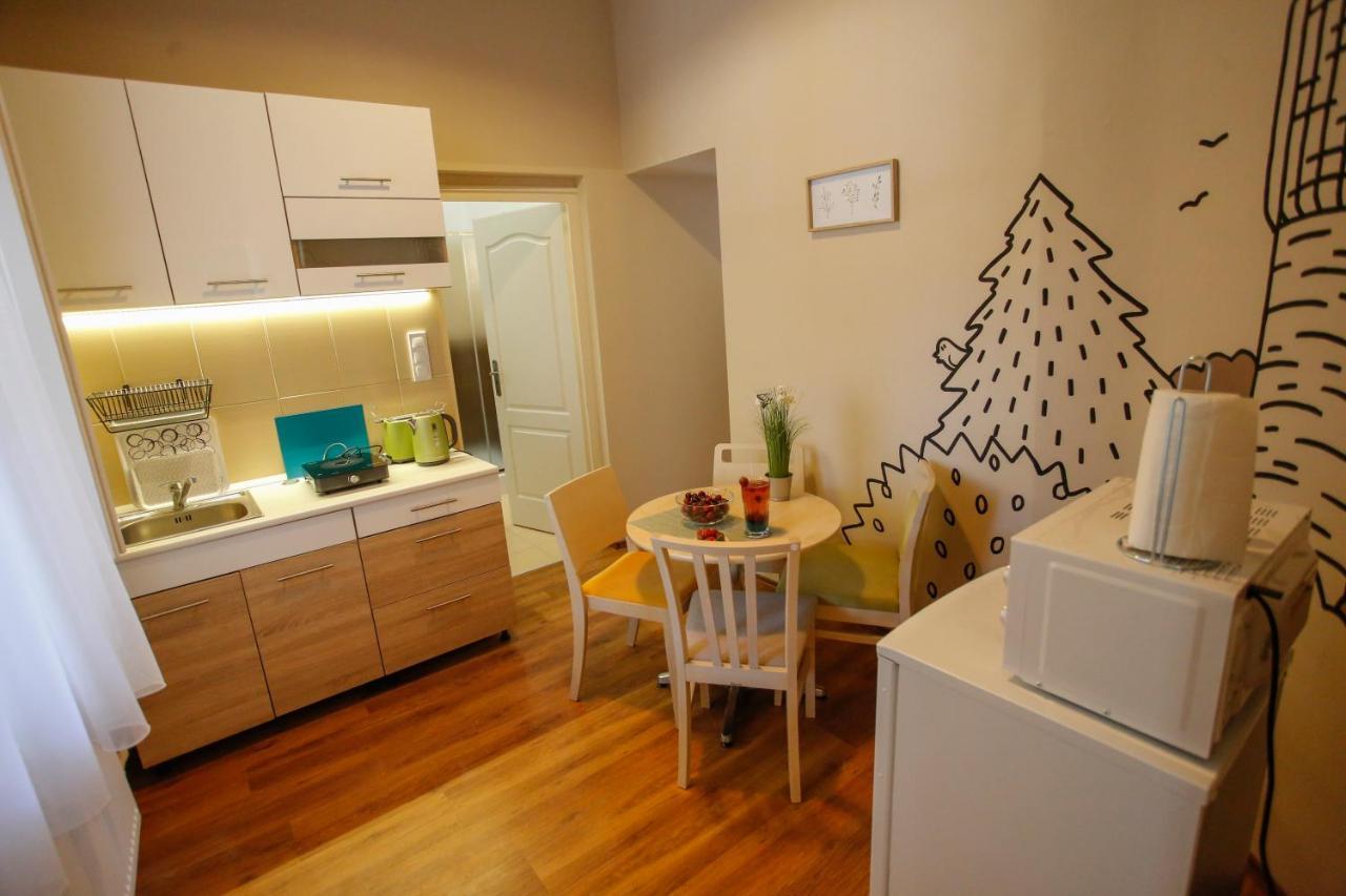 Urania Apartmanhaz Eger Zewnętrze zdjęcie