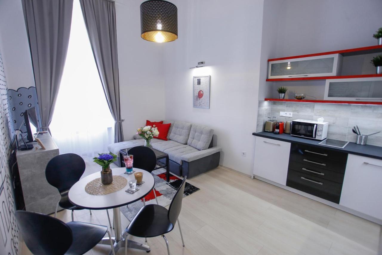 Urania Apartmanhaz Eger Zewnętrze zdjęcie