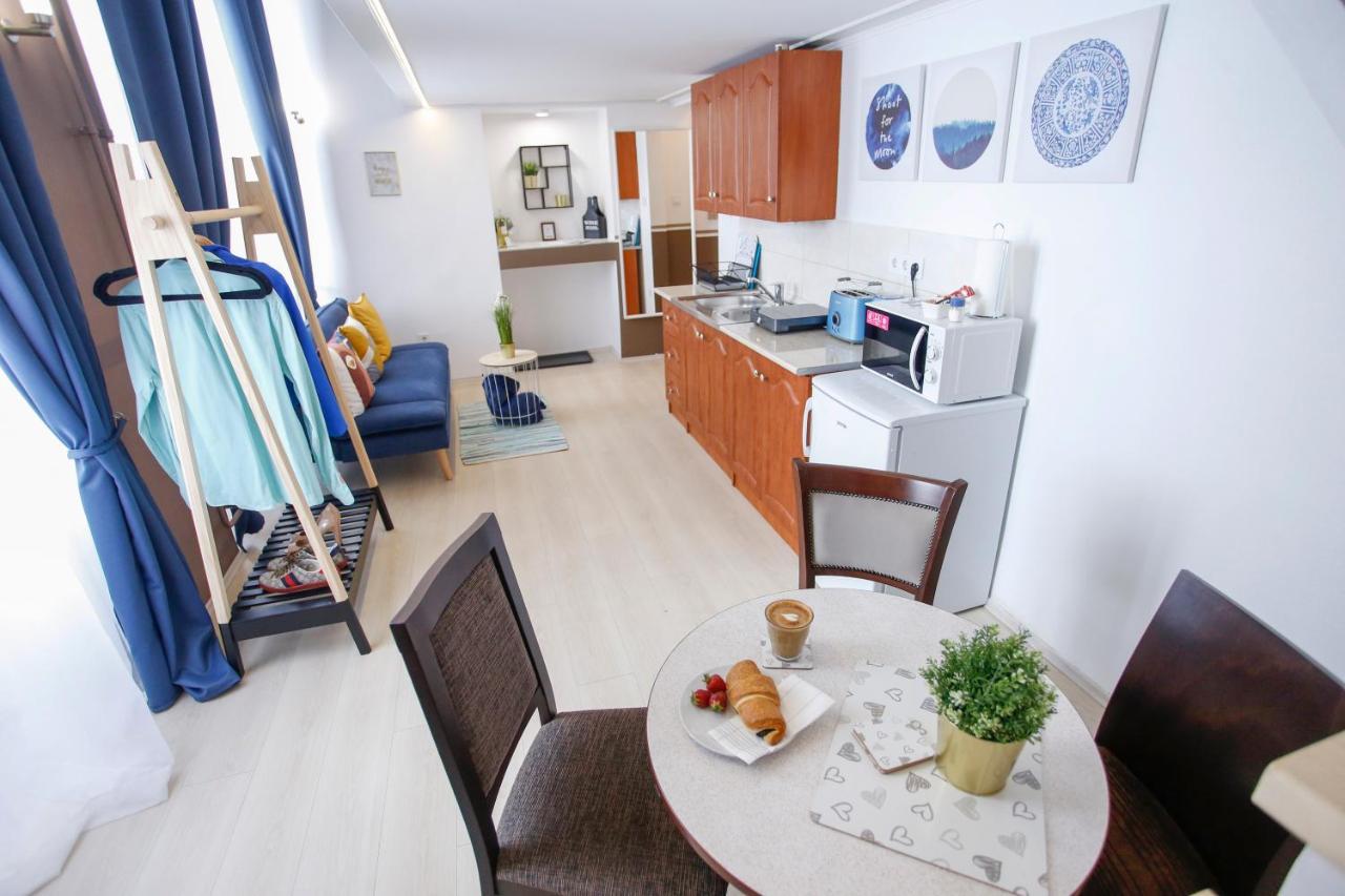 Urania Apartmanhaz Eger Zewnętrze zdjęcie