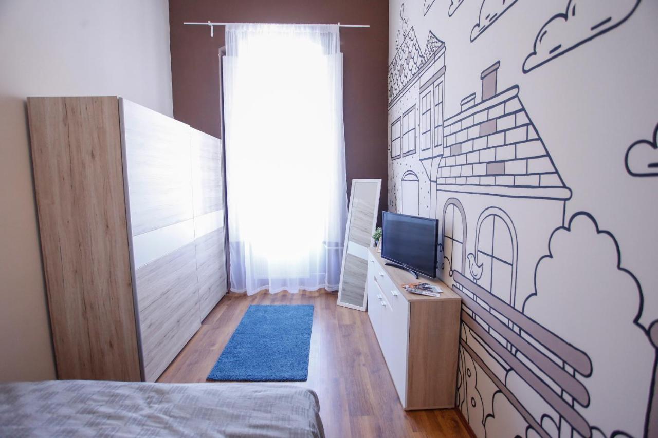 Urania Apartmanhaz Eger Zewnętrze zdjęcie